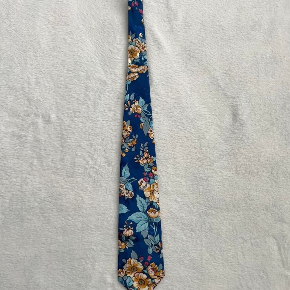 Valentino Pure Silk Tie Men's Italy Corporate Workwear Floral Pattern Vintage